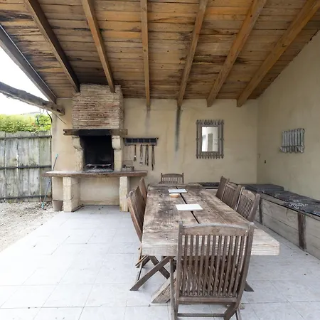 Les Daims De Gardelac Сasa de vacaciones *