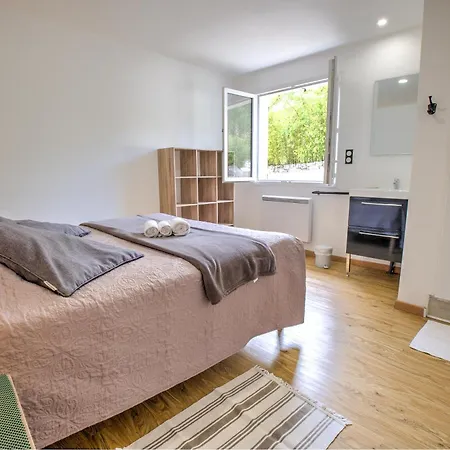 Les Daims De Gardelac Сasa de vacaciones Saint-Rémy